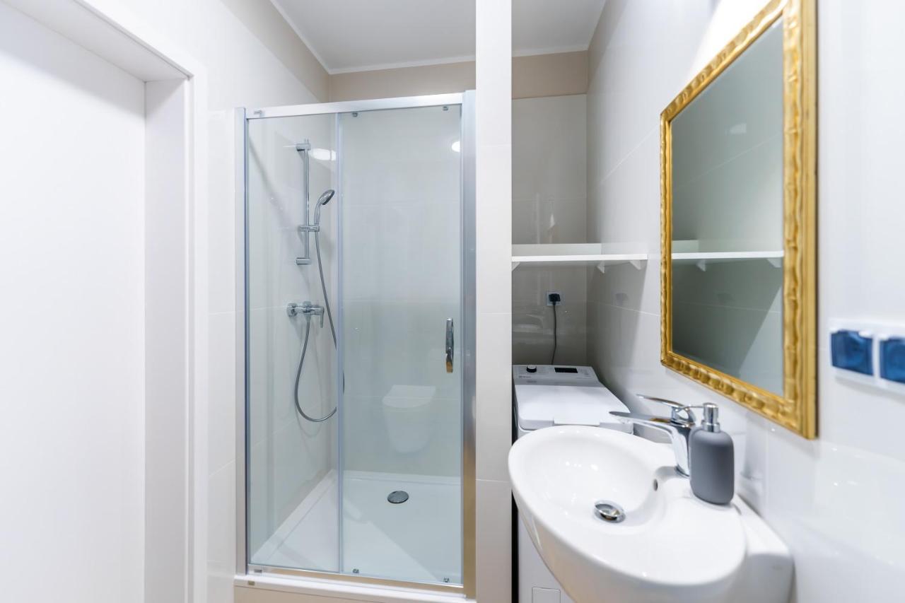 Apartament Kapitanski Z Widokiem Na Morze 4 Pietro - By Perlowa Przystan Rent Sianozety Exteriör bild